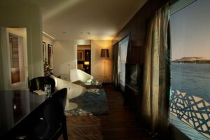 Gallery Thumbnail 1