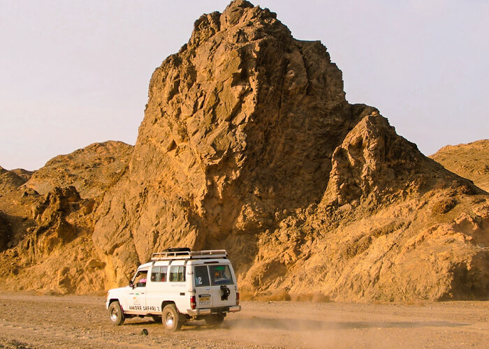 Hurghada Desert Safari by jeep